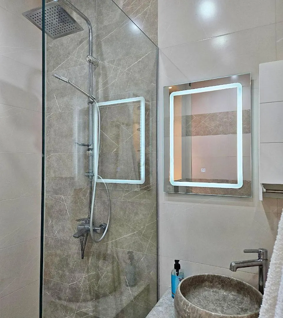 Ramada Batumi 2 Bedroom Apartment 0*,